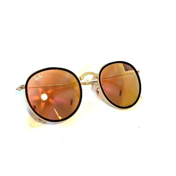 Ray-Ban Accessories - RayBan reflective, foldable sunglasses